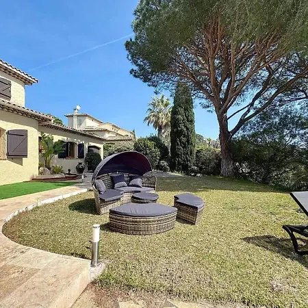 Vue Piscine Chauffee Les Issambres Roquebrune-sur Argens