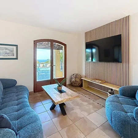 Vue Piscine Chauffee Les Issambres Villa *